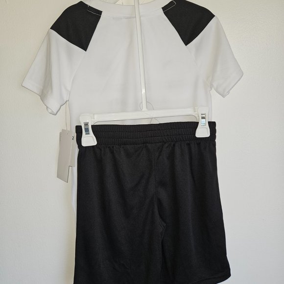 Puma Kids T-shirt and Shorts Set. Size 5. - Picture 3 of 3